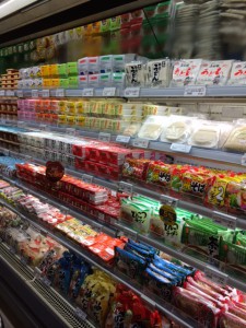 日本の食材の棚