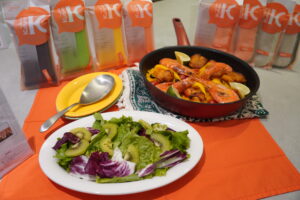 料理のコツを学んだあとは、片付けに最強、工夫いっぱいのスポンジとクロスで油汚れもスッキリ♪